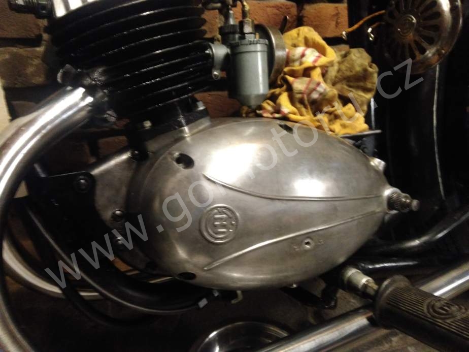 ČZ 125 T z roku 1948 - Oprava spojky 183 ČZ 125 T z roku 1948 - Oprava spojky 75