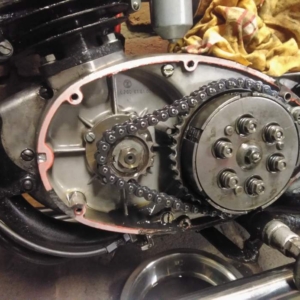 ČZ 125 T z roku 1948 - Rozebírání spojky 6 ČZ 125 T z roku 1948 - Rozebírání spojky 6