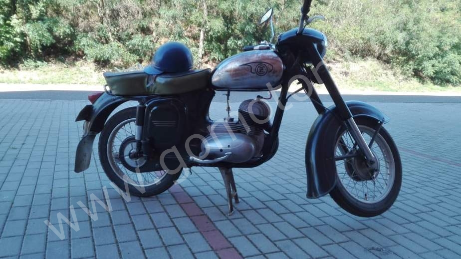 ČZ 125 typ 453 z roku 1961 - První projížďka 155 ČZ 125 typ 453 z roku 1961 - První projížďka 133