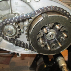 ČZ 125 T z roku 1948 - Skládání spojky 42 ČZ 125 T z roku 1948 - Skládání spojky 42