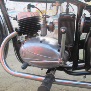 ČZ 125 T z roku 1948 - Skládání spojky 48 ČZ 125 T z roku 1948 - Skládání spojky 48