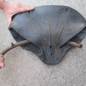 ČZ 150 C z roku 1951 - Výměna gumového potahu sedla 79 ČZ 150 C z roku 1951 - Výměna gumového potahu sedla 79