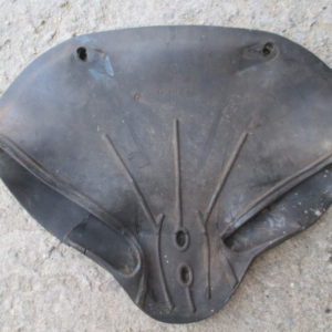 ČZ 150 C z roku 1951 - Výměna gumového potahu sedla 85 ČZ 150 C z roku 1951 - Výměna gumového potahu sedla 85