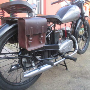 ČZ 125 T z roku 1948 – Kožené brašny 6