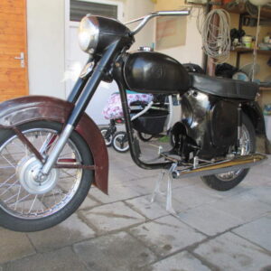 ČZ 250 typ 455 z roku 1961 – Spasování rámu 2