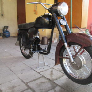 ČZ 250 typ 455 z roku 1961 – Spasování rámu 5