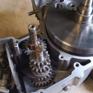 ČZ 250 typ 455 z roku 1961 – Skládání motoru 7