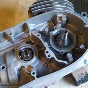 ČZ 250 typ 455 z roku 1961 – Skládání motoru 8