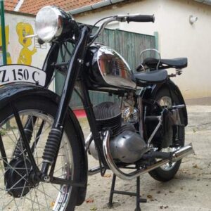 ČZ 150 C z roku 1951 – Madlo spolujezdce 3