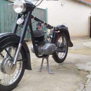 ČZ 250 typ 455 z roku 1961 – Skládání 4