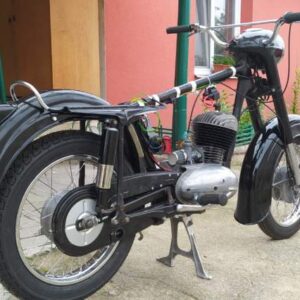 ČZ 250 typ 455 z roku 1961 – Skládání 9