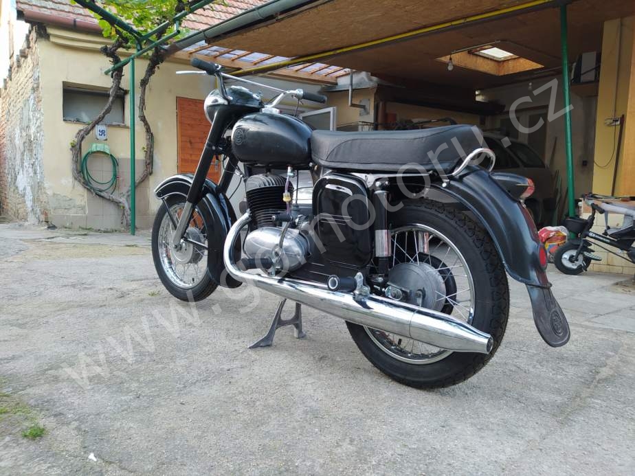 ČZ 250 typ 455 z roku 1961 – Volnoběh po GO 1 ČZ 250 typ 455 z roku 1961 – Volnoběh po GO 1