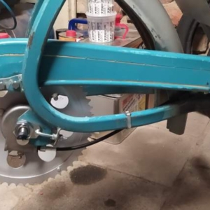 Jawa 50 typ 555 z roku 1959 - Práce na zadní části 193 Jawa 50 typ 555 z roku 1959 - Práce na zadní části 193