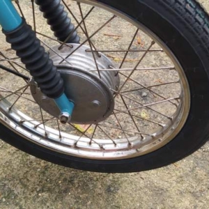 Jawa 50 typ 555 z roku 1959 - Skládání předku motocyklu 185 Jawa 50 typ 555 z roku 1959 - Skládání předku motocyklu 185