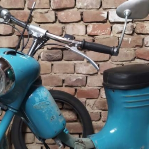 Jawa 50 typ 555 z roku 1959 - Skládání předku motocyklu 179 Jawa 50 typ 555 z roku 1959 - Skládání předku motocyklu 179