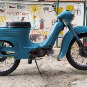 Jawa 50 typ 555 z roku 1959 – Vrácení původní barvy 129 Jawa 50 typ 555 z roku 1959 – Vrácení původní barvy 129