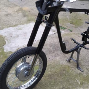 ČZ 125 typ 453 z roku 1961 - Lakování a skládání předku motocyklu 72 ČZ 125 typ 453 z roku 1961 - Lakování a skládání předku motocyklu 72