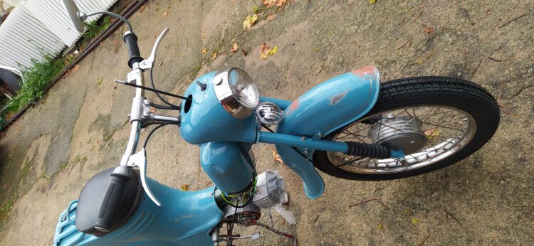 Jawa 50 typ 555 z roku 1959 – Skládání předku motocyklu 8