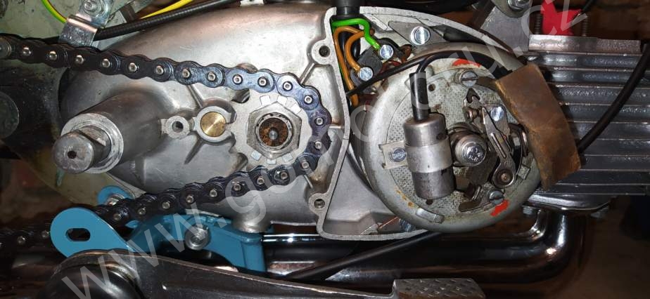 Jawa 50 typ 555 z roku 1959 – Skládání 288 Jawa 50 typ 555 z roku 1959 – Skládání 288