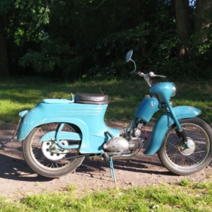 Jawa 50 typ 555 z roku 1959 - Záběh motoru 22 Jawa 50 typ 555 z roku 1959 - Záběh motoru 22
