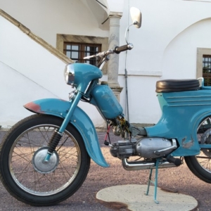 Jawa 50 typ 555 z roku 1959 - Záběh motoru 37 Jawa 50 typ 555 z roku 1959 - Záběh motoru 37