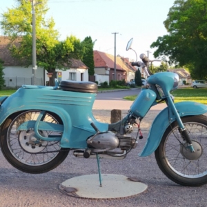 Jawa 50 typ 555 z roku 1959 - Záběh motoru 38 Jawa 50 typ 555 z roku 1959 - Záběh motoru 38