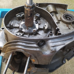 ČZ 150 C z roku 1951 - Rozebírání motoru 29 ČZ 150 C z roku 1951 - Rozebírání motoru 29