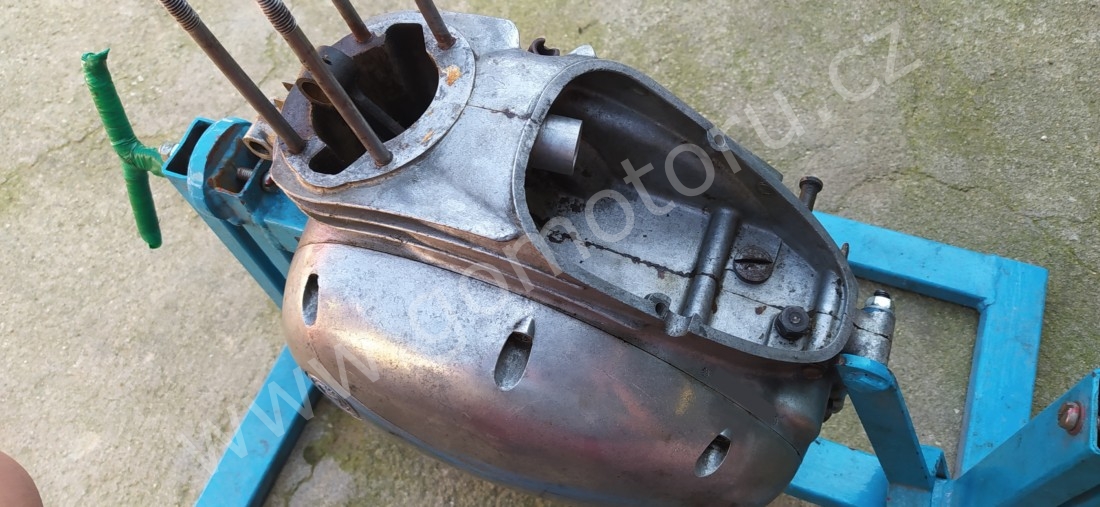ČZ 150 C z roku 1951 - Generální oprava motoru 1 ČZ 150 C z roku 1951 - Generální oprava motoru 1