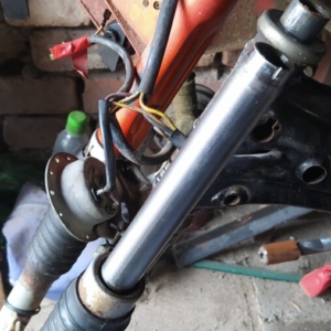 Puch Monza 4S z roku 1977 - Rozebírání rámu 123 Puch Monza 4S z roku 1977 - Rozebírání rámu 123