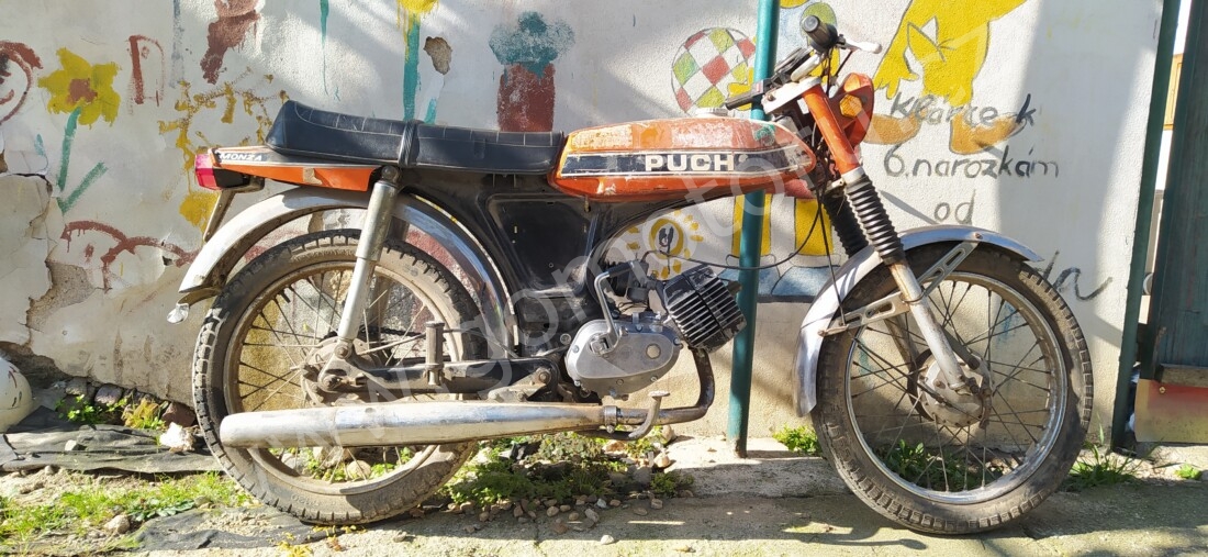 Puch Monza 4S z roku 1977 - Vsazení motoru 98 Puch Monza 4S z roku 1977 - Vsazení motoru 98