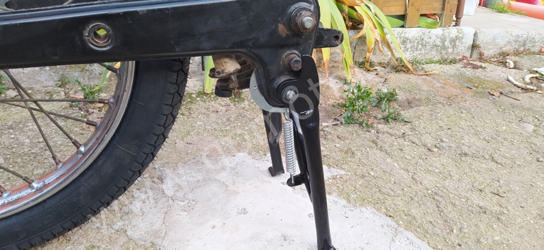 Puch Monza 4S z roku 1977 - Stojan 144 Puch Monza 4S z roku 1977 - Stojan 144