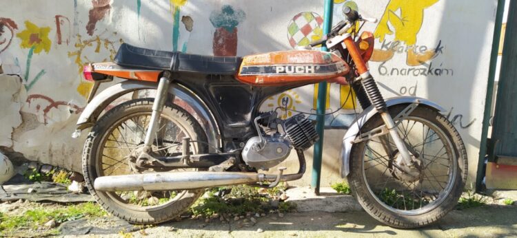 Puch Monza 4S z roku 1977 – Vsazení motoru 7