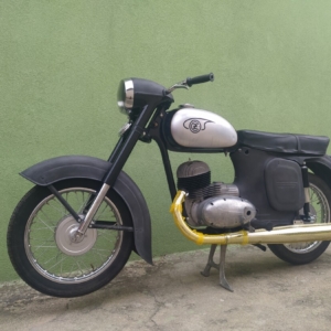 ČZ 125 typ 453 z roku 1961 - Postupné spasovávání 121 ČZ 125 typ 453 z roku 1961 - Postupné spasovávání 121