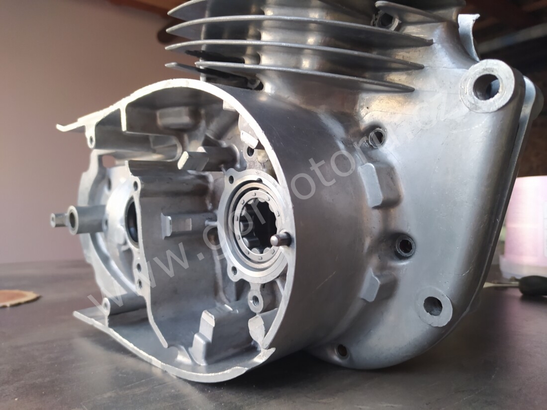 ČZ 125 typ 453 z roku 1961 - Bloky po opravě 26 ČZ 125 typ 453 z roku 1961 - Bloky po opravě 26