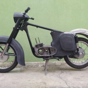 ČZ 125 typ 453 z roku 1961 – Postupné spasovávání [8]