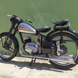 ČZ 150 C z roku 1951 - Příprava na veteránskou testaci 251 ČZ 150 C z roku 1951 - Příprava na veteránskou testaci 251