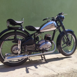 ČZ 150 C z roku 1951 - Příprava na veteránskou testaci 253 ČZ 150 C z roku 1951 - Příprava na veteránskou testaci 253