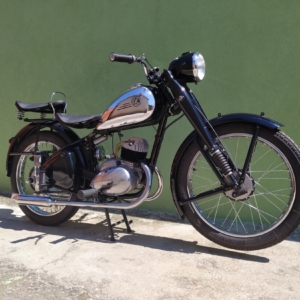 ČZ 150 C z roku 1951 - Příprava na veteránskou testaci 254 ČZ 150 C z roku 1951 - Příprava na veteránskou testaci 254