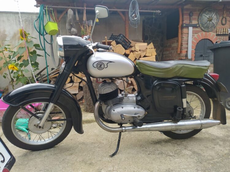 ČZ 125 typ 453 z roku 1961 – Kompletace motorky 6