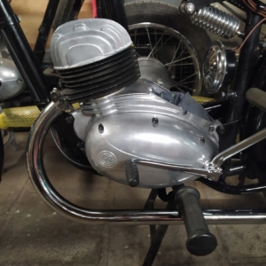 ČZ 150 C z roku 1951 - Skládání motoru 113 ČZ 150 C z roku 1951 - Skládání motoru 113