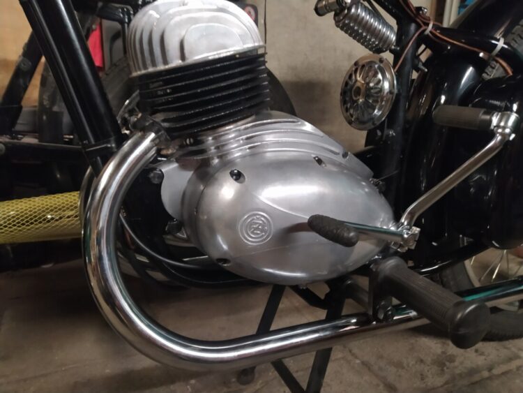 ČZ 150 C z roku 1951 – Skládání motoru 17
