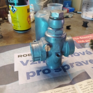 ČZ 150 C z roku 1951 - Skládání motoru 121 ČZ 150 C z roku 1951 - Skládání motoru 121