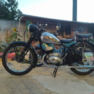 ČZ 150 C z roku 1951 - Skládání motoru 127 ČZ 150 C z roku 1951 - Skládání motoru 127