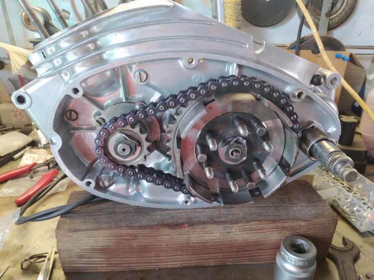 ČZ 150 C z roku 1951 – Skládání motoru 9