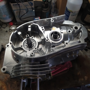 ČZ 125 typ 453 z roku 1961 - Skládání motoru 212 ČZ 125 typ 453 z roku 1961 - Skládání motoru 212