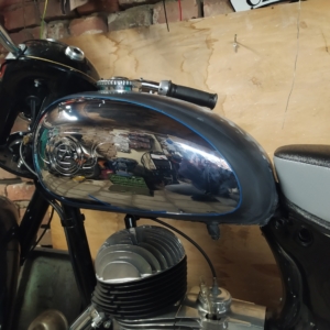 ČZ 125 typ 453 z roku 1961 - Lakování nádrže 294 ČZ 125 typ 453 z roku 1961 - Lakování nádrže 294