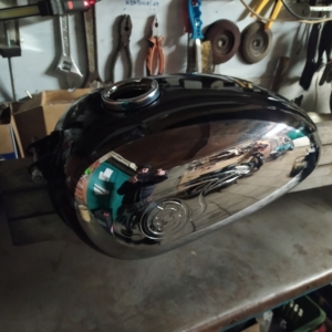 ČZ 125 typ 453 z roku 1961 - Lakování nádrže 297 ČZ 125 typ 453 z roku 1961 - Lakování nádrže 297