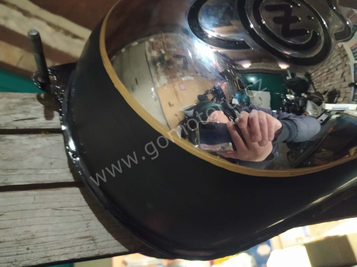 ČZ 125 typ 453 z roku 1961 - Linkování nádrže 304 ČZ 125 typ 453 z roku 1961 - Linkování nádrže 304