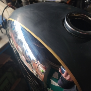 ČZ 125 typ 453 z roku 1961 - Linkování nádrže 310 ČZ 125 typ 453 z roku 1961 - Linkování nádrže 310