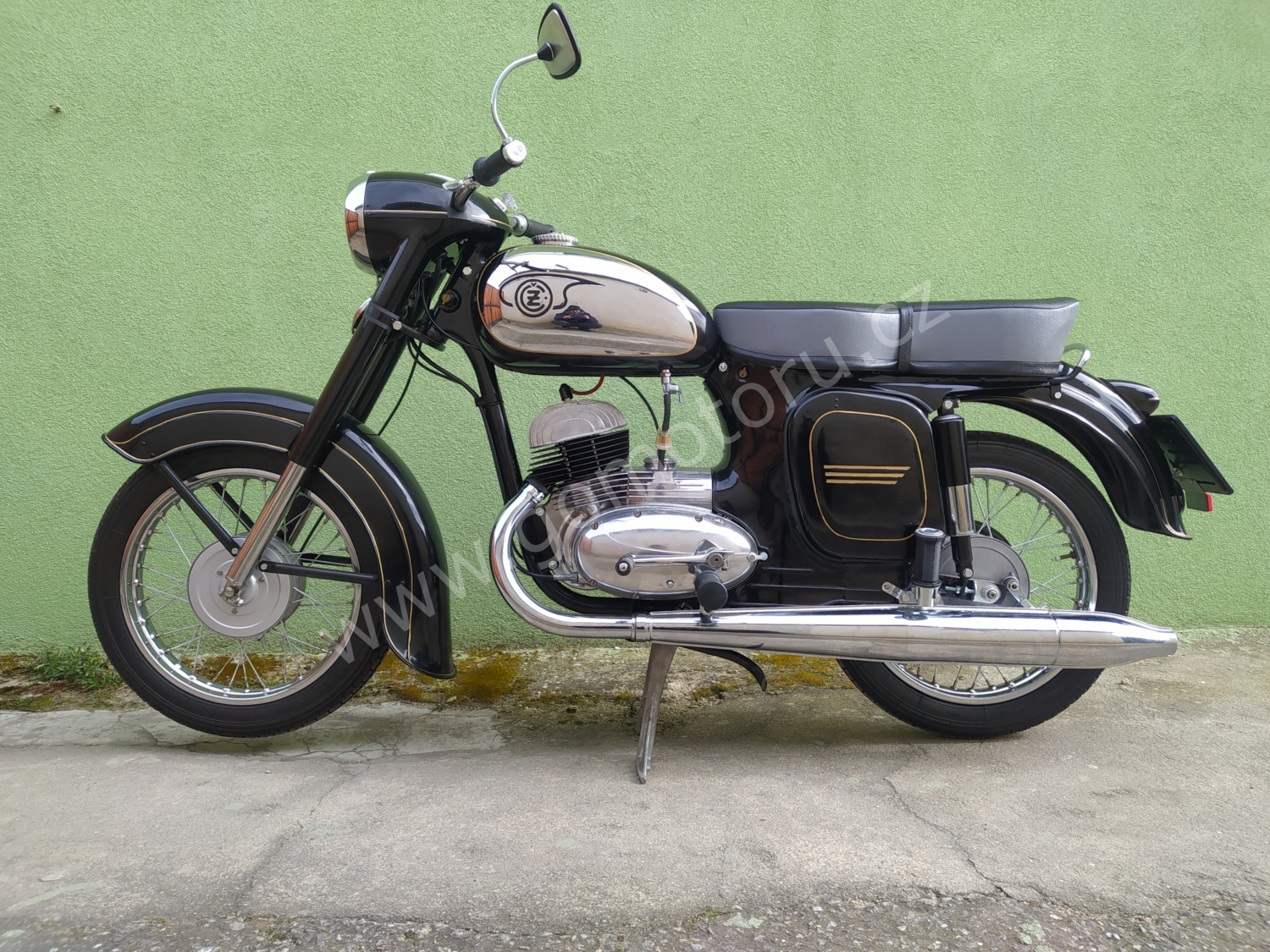 ČZ 125 typ 453 z roku 1961 - Po renovaci 320 ČZ 125 typ 453 z roku 1961 - Po renovaci 320